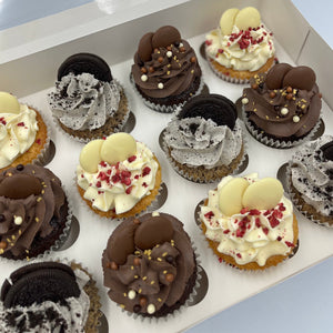 
            
                Load image into Gallery viewer, Classic Buttercream Swirl Cupcake Selection Gift Box Vanilla Pod Bakery 
            
        