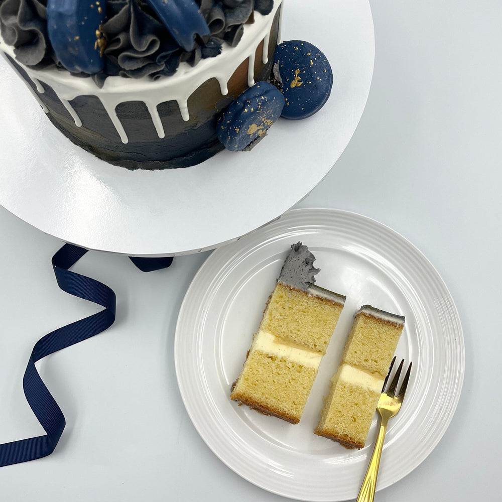 Chocolate Dipped Oreo Drip Cake - Shallow Cake Range Cakes & Dessert Bars Vanilla Pod Bakery 